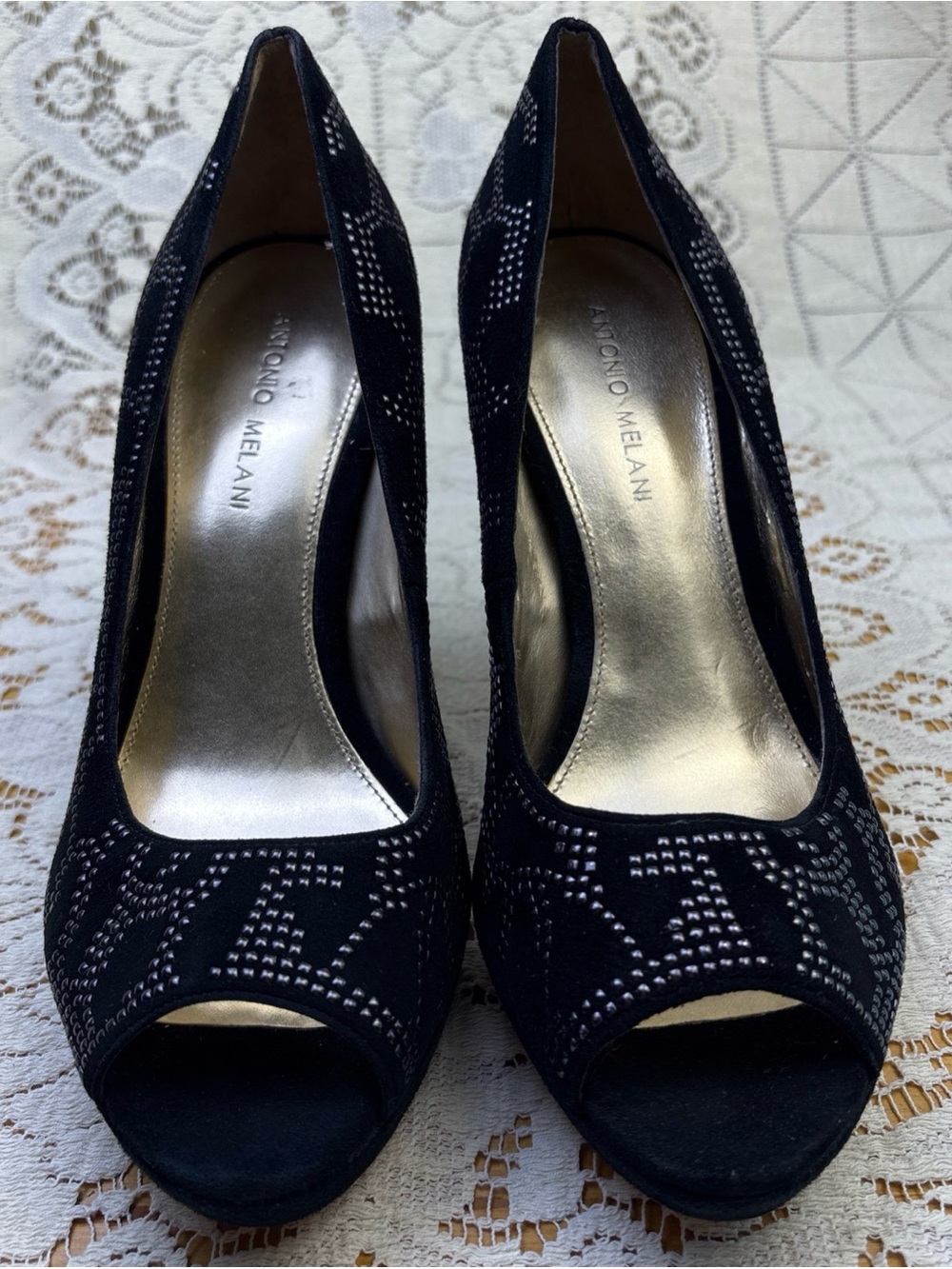 Antonio Melani black studded heels size 10 NEW with defects